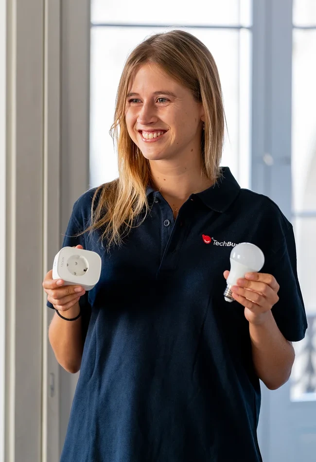 TechBuddy-tekniker hjälper till med smart hem