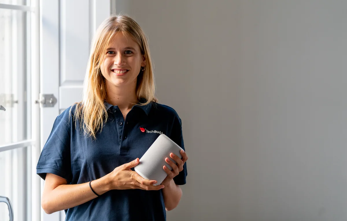 TechBuddy-tekniker hjälper till med annat